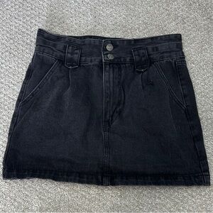 NWOT Forever 21 Black Mini Denim Skirt Sz M